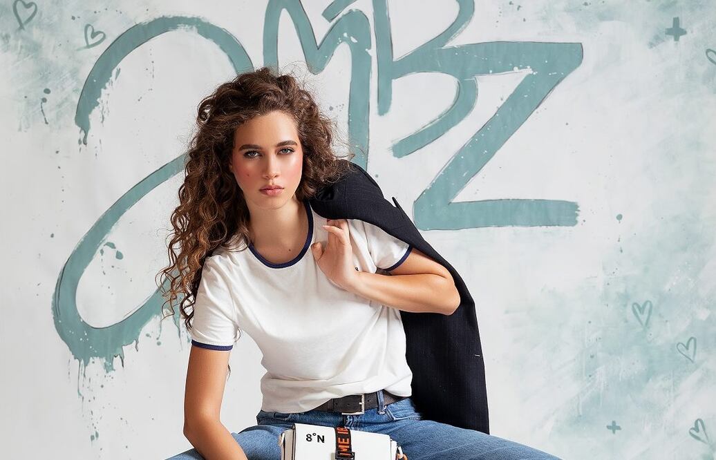 Jaime Ibiza lanza una bolsa especial para celebrar el Gran Premio de México. Foto: Especial