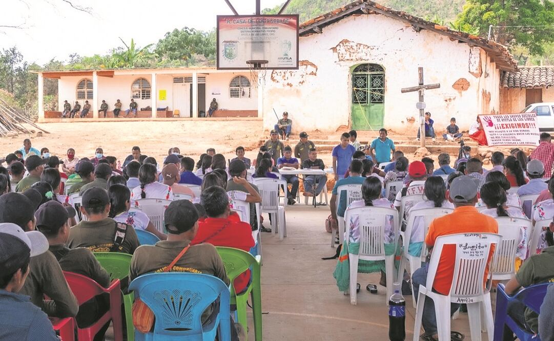 El sábado, en una asamblea comunitaria, comisarios y pobladores de El Platanal acordaron sentenciar a Roberto por feminicidio. Foto: ESPECIAL