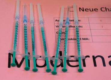 Combinar Pfizer o AstraZeneca con Moderna ofrece más protección antiCovid-19: estudio