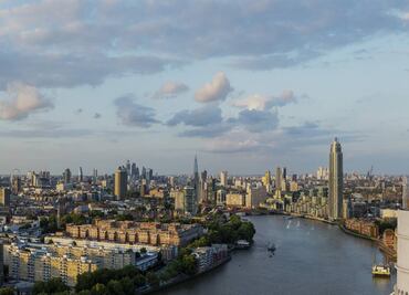 Lift 109: el mirador inmersivo en una antigua chimenea de Londres