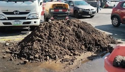 Continua reparación de fuga en Paseo de la Reforma; afectaciones parciales a la circulación