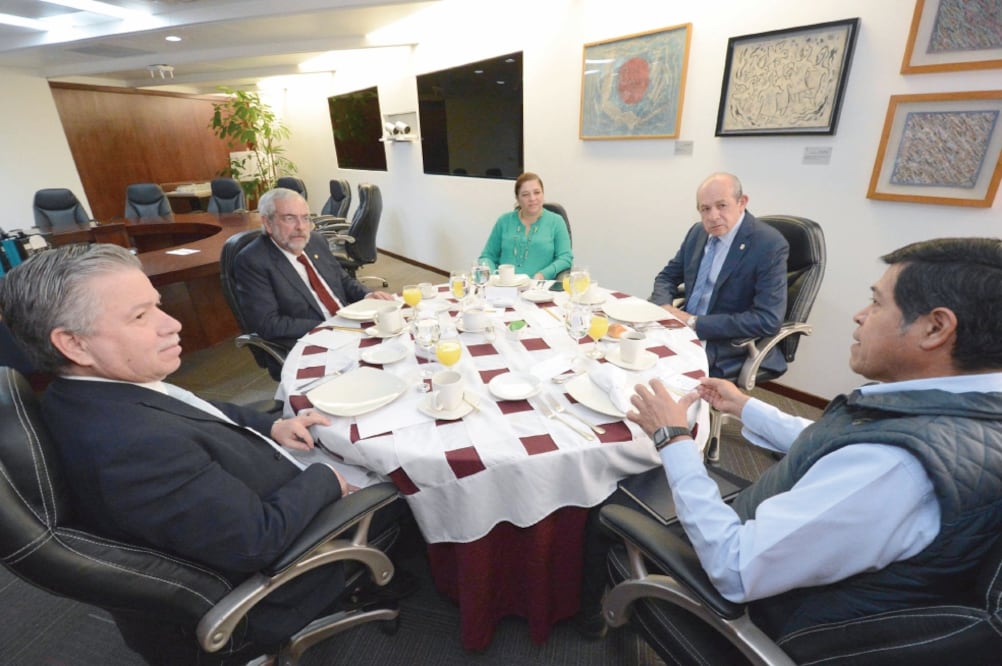 David Fernández Dávalos (Ibero), Enrique Graue Wiechers (UNAM), Silvia Elena Giorguli Saucedo (Colmex), Enrique Fernández Fassnacht (IPN), y José Sergio Barrales Domínguez (UACh). (UNAM)