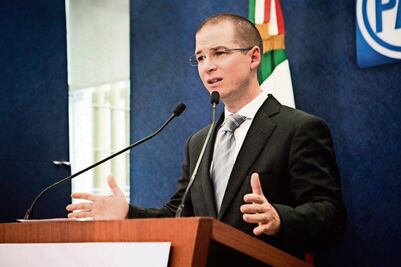 PAN denuncia en la PGR usurpación en 'moches'