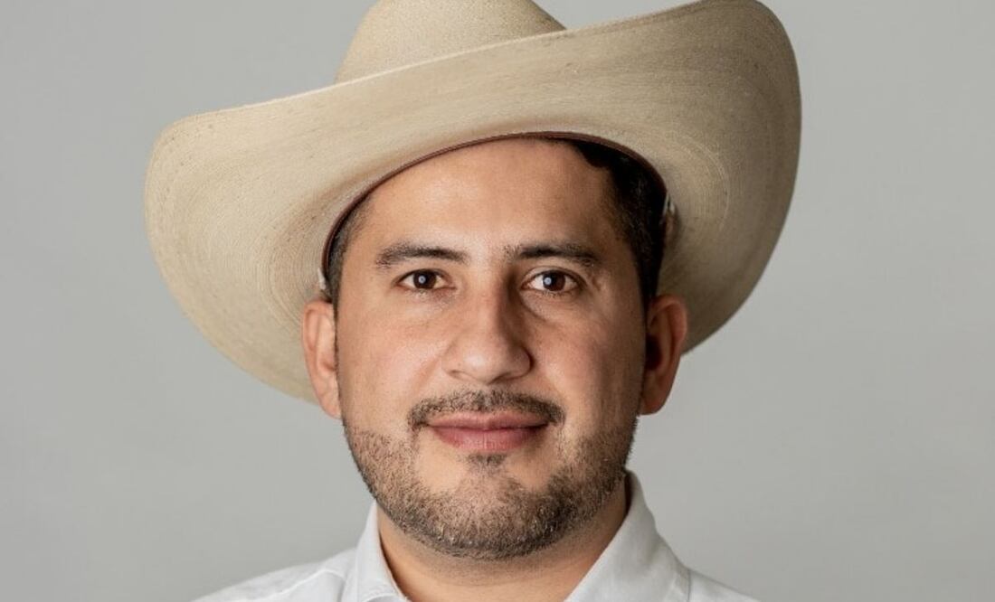 Asesinan a Carlos Manzo, presidente municipal de Uruapan, Michoacán. Foto: Tomadas de @CarlosAlbManzo