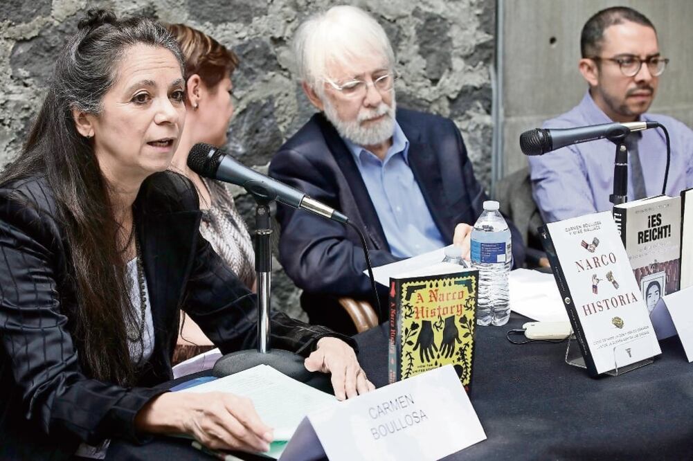 La escritora Carmen Boullosa y el historiador Mike Wallace presentaron su libro, que tiene una primera versión en inglés (JUAN CARLOS REYES. EL UNIVERSAL)