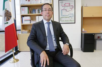 Limpia en PGR; llevan a tribunal 87 averiguaciones