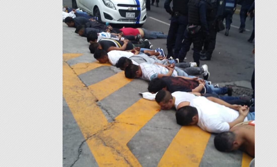 Persecución, balacera, dos muertos y 23 detenidos en avenida Tláhuac