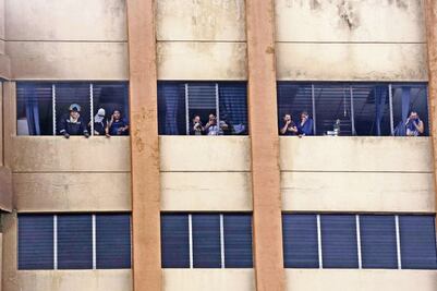 Incendio deja un muerto en oficinas salvadoreñas