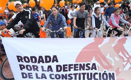 Militantes de MC hacen rodada para defender Constitución de la CDMX