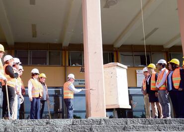 Despiden alumnos y académicos edificio emblemático de la UAEM