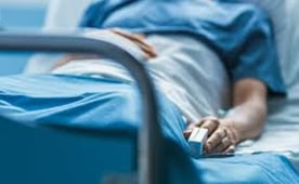Fallece una de las cinco personas lesionadas durante ataques armados en Mazatlán; las otras víctimas permanecen hospitalizadas en estado delicado