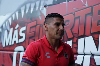 Feo, fuerte y formal