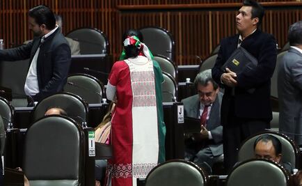 Diputados se van de "puente" patrio cinco días