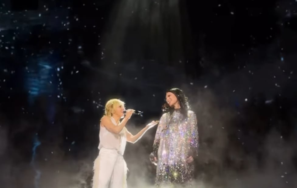Ana Torroja y Laura Pausini en el concierto que la cantante italina ofreció en la Arena CDMX.
Foto: Instagram, vía @laurapausini