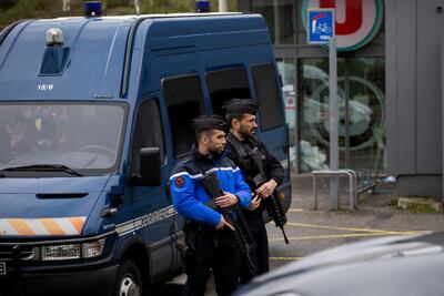Detienen a una segunda persona por toma de rehenes en Francia
