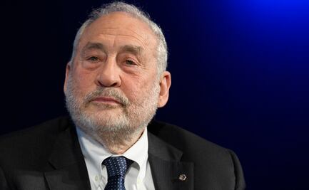 Stiglitz, ganador del Premio Nobel de Economía, en foro vía EL UNIVERSAL