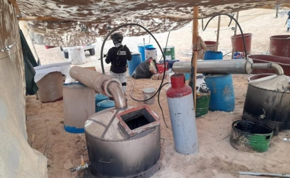 Fuerte olor a químicos delata narcolaboratorio de metanfetamina en Sonora