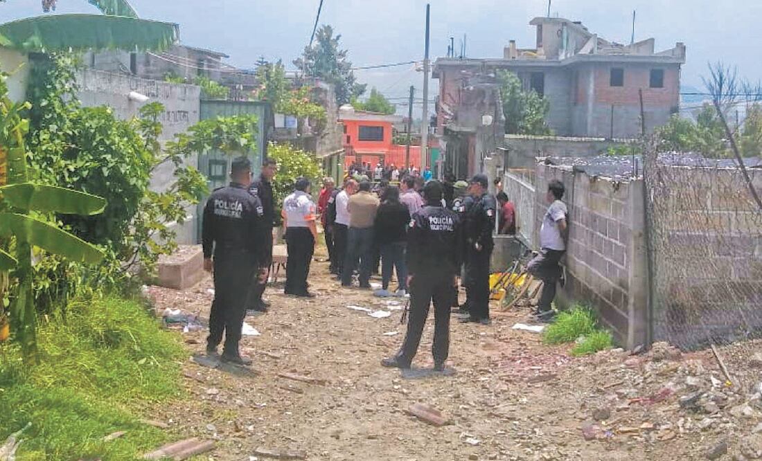 En la calle Chichipilco y Marquesa, barrio de Guadalupe, al norte de este municipio, fue la zona donde se registró la explosión que terminó con un taller de acabado de cohetes. ARTURO MONROY. CUARTOSCURO