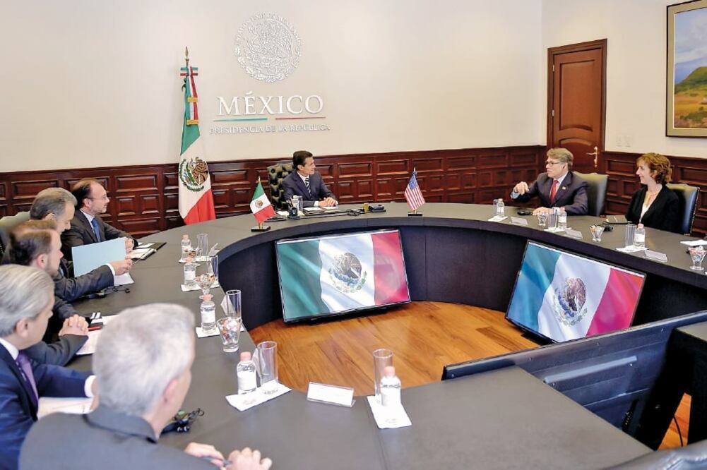 El presidente Enrique Peña Nieto se reunió ayer con el secretario de Energía de Estados Unidos, Rick Perry (PRESIDENCIA)