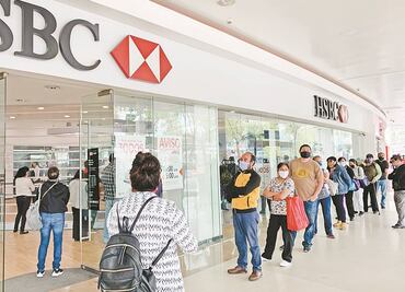 Morosidad y ciberataques, riesgos para bancos: Fitch