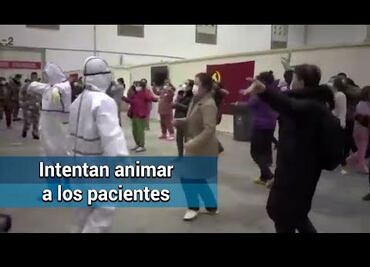 Pacientes de coronavirus bailan en hospital de Wuhan
