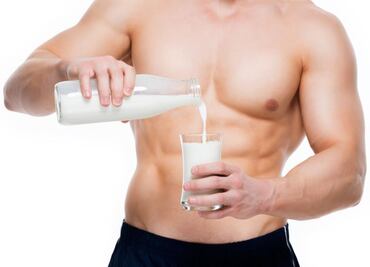 El producto lácteo que es un aliado valioso para el desarrollo muscular