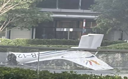 Beijing confirma un muerto y 13 heridos tras choque de avioneta contra un rascacielos; autoridades investigan "circunstancias del suceso"