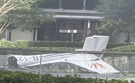 Beijing confirma un muerto y 13 heridos tras choque de avioneta contra un rascacielos; autoridades investigan "circunstancias del suceso"
