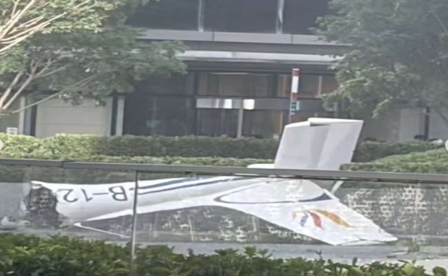 Beijing confirma un muerto y 13 heridos tras choque de avioneta contra un rascacielos; autoridades investigan "circunstancias del suceso"