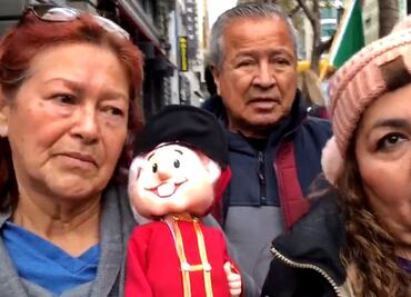 Llegan AMLITOS a EU y se venden en 70 dólares; "¡queremos tener todo lo que sea referente al Presidente!”, dicen simpatizantes