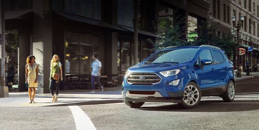 Ford reutiliza plástico para hacer los tapetes de sus autos