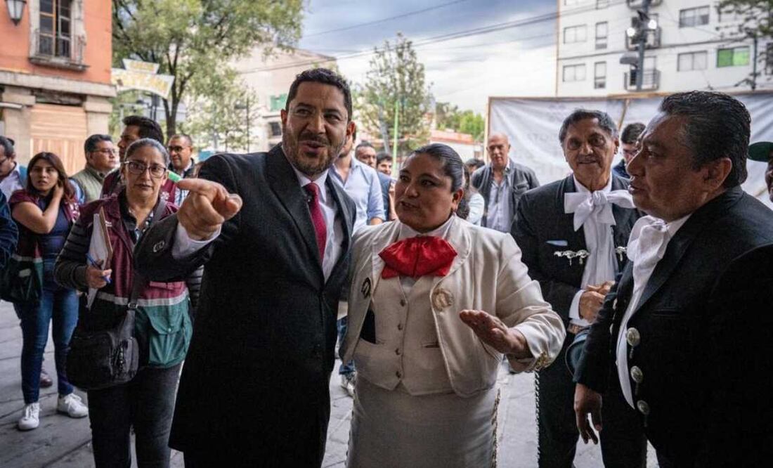 El mandatario adelantó que en este espacio se hará otro Centro Cultural Artesanal Indígena como el que se abrió este año en la calle Honduras. Foto: Especial