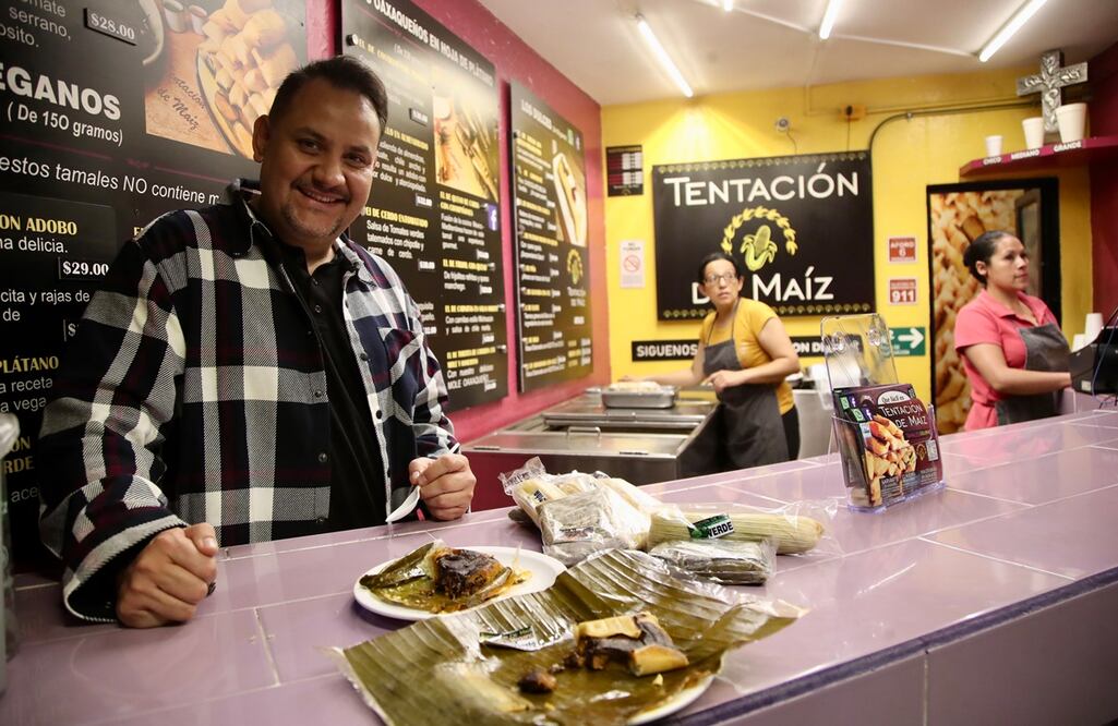 En esta tamalería, que ahora tiene sucursales en las colonias Clavería y en la Narvarte, producen miles de envueltitos al día. FOTOS: Valente Rosas/ EL UNIVERSAL/ 