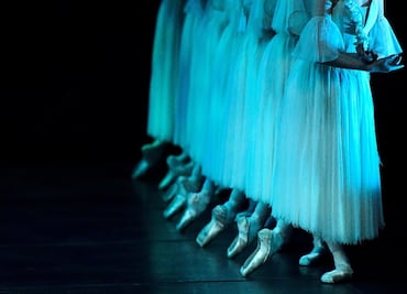 Condenan a exbailarín principal del English National Ballet por violación y agresiones sexuales