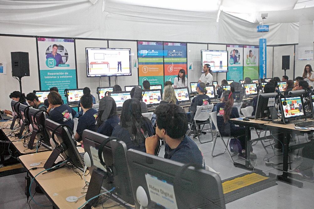 Las naciones de América Latina y el Caribe se encuentran más unidas que nunca para transformar a la sociedad de la región a través de las tecnologías de la información y comunicación (ARCHIVO EL UNIVERSAL)