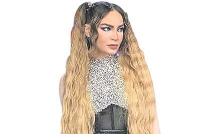 Atuendo de Belinda desata risas y memes