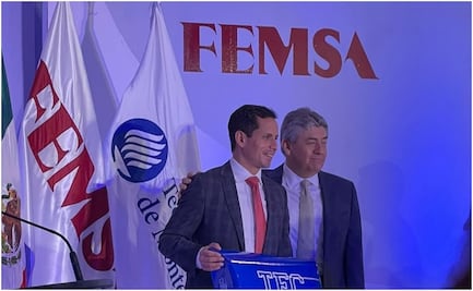 Femsa llama a defender la democracia y fortalecer a los medios de comunicación