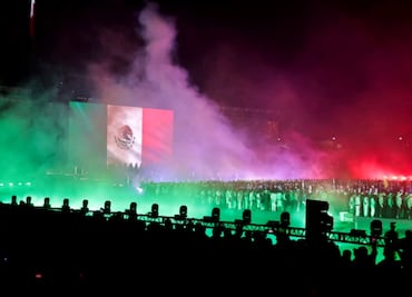 FOTOS: Sheinbaum celebra en el Zócalo 200 años de la República y la llegada al poder de Guadalupe Victoria