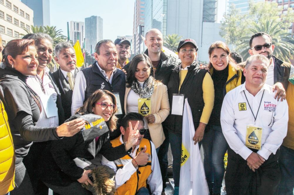 Zambrano adelantó que los diputados del PRD buscarán un acuerdo para cancelar el gasolinazo. (CRISTOPHER ROGEL. EL UNIVERSAL)