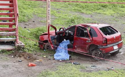 Mujer copiloto sale proyectada y muere tras choque contra puente en Ecatepec