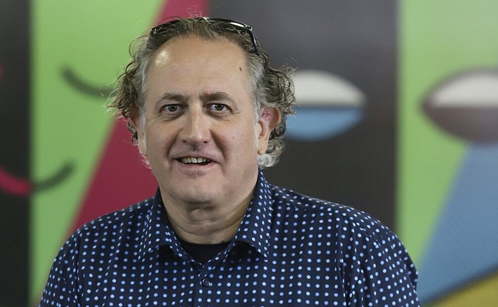 Entrevista con el periodista Pere Ortin sobre el reportaje Dadá. Fotos: Berenice Fregoso/ El universal.