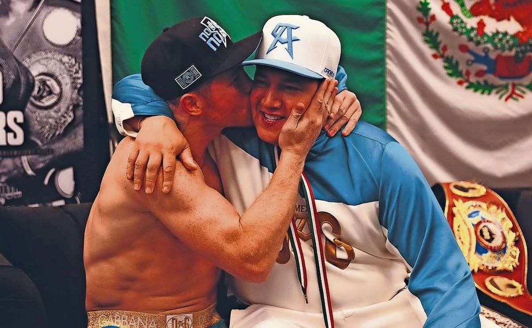 El mentor presume que supo llevar a un chico de 13 años a lo más alto. Foto: Especial