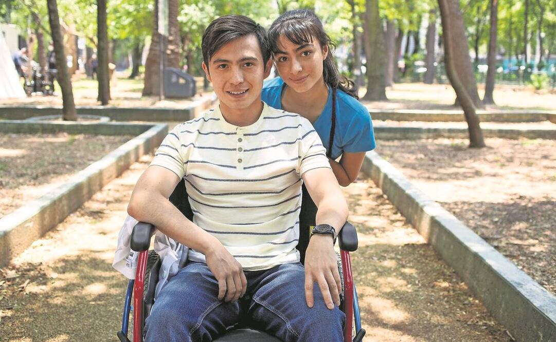 Gemma se enamora de un chico con discapacidad. Foto: Televisa.