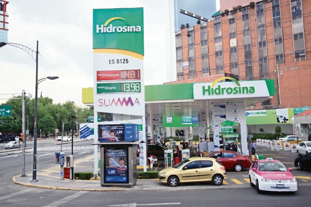 Para la Coparmex, el automovilista va a notar la diferencia entre las gasolineras cuando los autos no tengan tantos problemas de afinación (ARCHIVO EL UNIVERSAL)