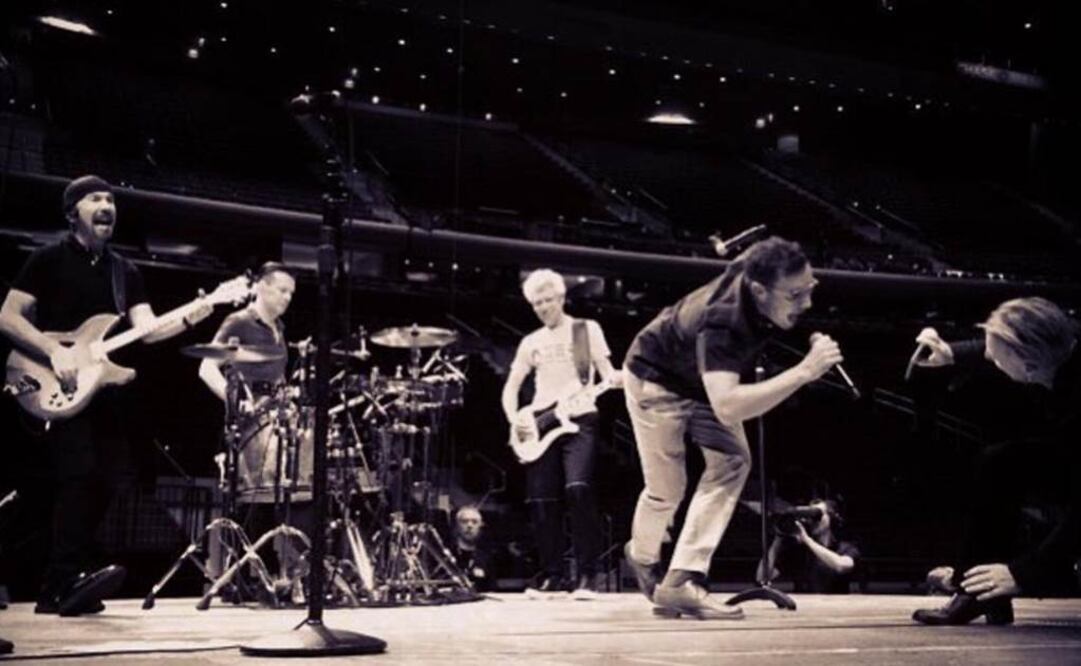 Bill y Hillary Clinton y Bruce Springsteen fueron protagonistas del concierto ofrecido por U2 en el Madison Square Garden de Nueva York. FOTO: Instagram/u2.