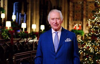 En su primer mensaje de Navidad, Carlos III rinde tributo a la fe de Isabel II