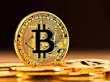 ¿Qué comprarías hoy con 10 mil bitcoins? En 2010 alcanzaban para pizza, hoy para un equipo de fútbol