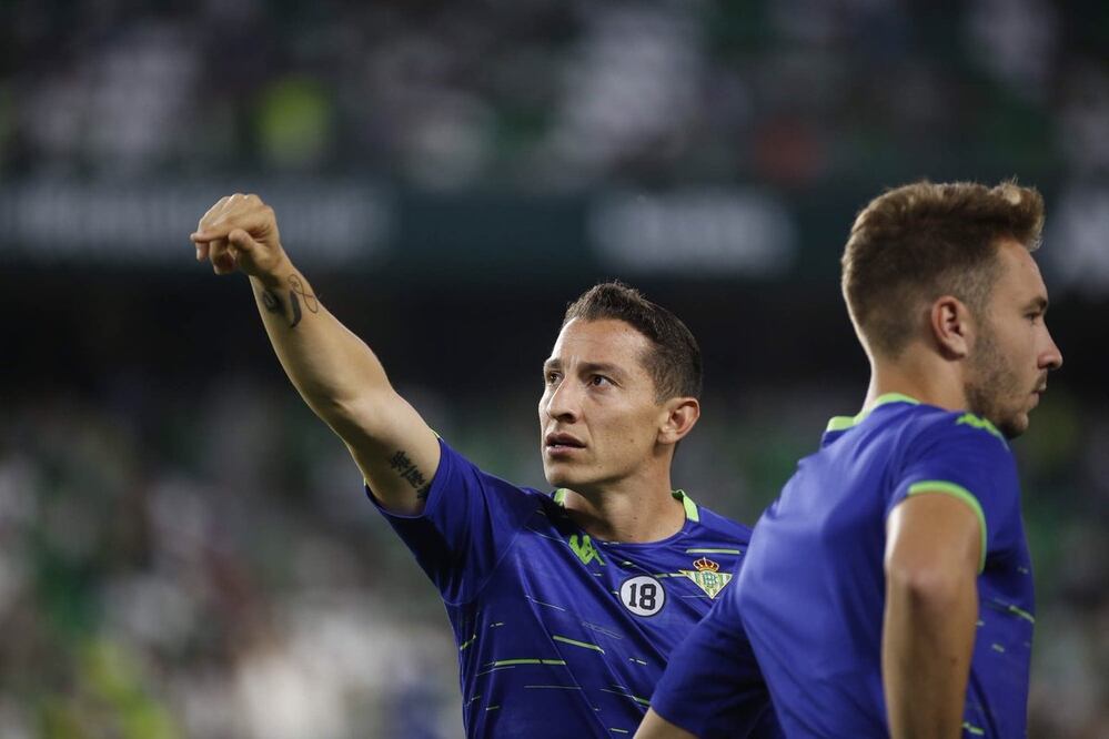 Andrés Guardado previo al debut del Betis en la temporada. Foto: @RealBetis