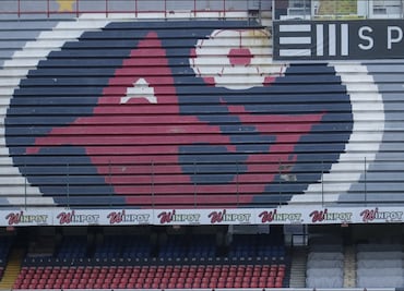 Tiburones se niegan a entrenar por falta de pago