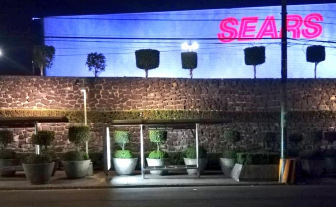 El niño fue abandonado sobre Periférico. Foto: Especial